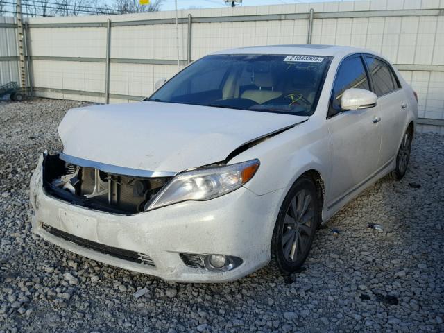 4T1BK3DB0BU402687 - 2011 TOYOTA AVALON BAS WHITE photo 2