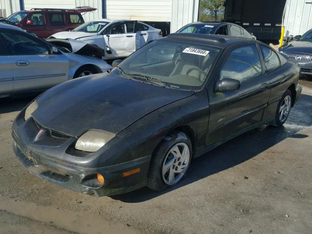 1G2JB1243Y7382178 - 2000 PONTIAC SUNFIRE SE BLACK photo 2