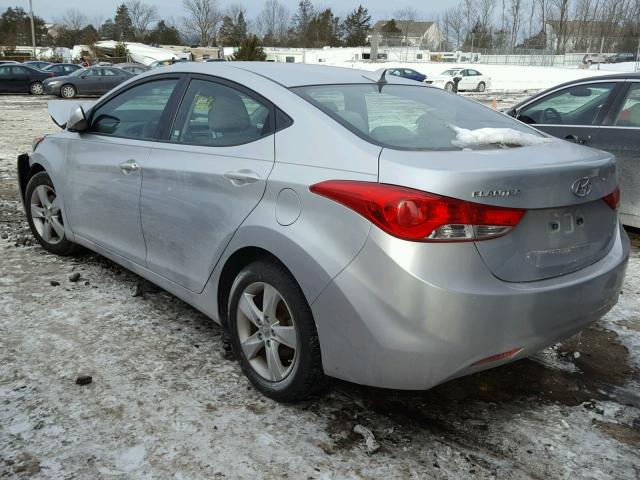 5NPDH4AE6BH055666 - 2011 HYUNDAI ELANTRA GL SILVER photo 3