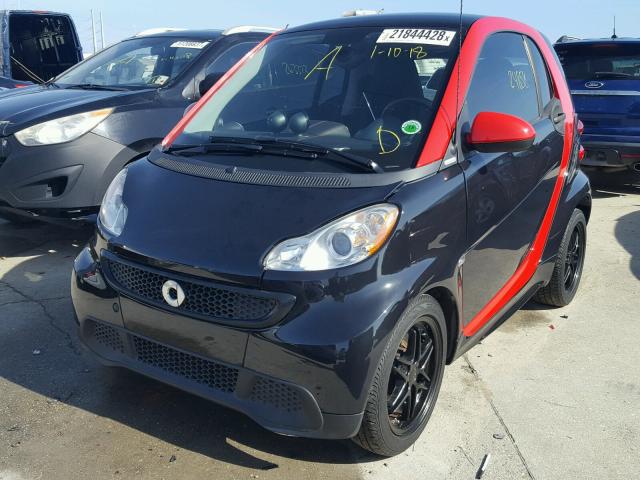 WMEEJ3BAXDK616567 - 2013 SMART FORTWO PUR TWO TONE photo 2