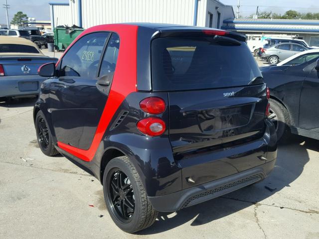 WMEEJ3BAXDK616567 - 2013 SMART FORTWO PUR TWO TONE photo 3