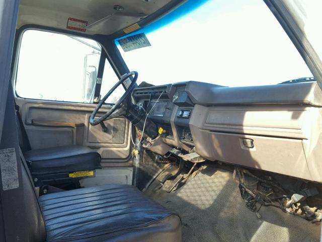 1FDMF70J7SVA14223 - 1995 FORD F700 WHITE photo 5