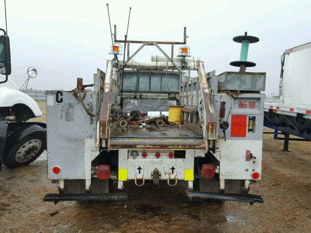 1FDMF70J7SVA14223 - 1995 FORD F700 白色 照片 6