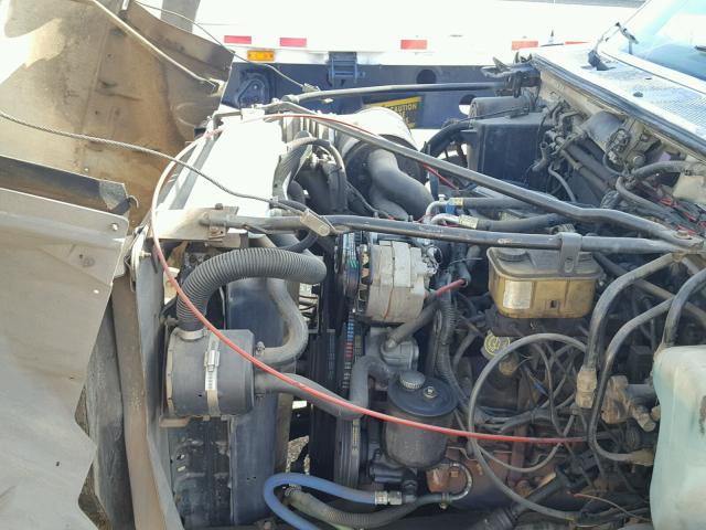 1FDMF70J7SVA14223 - 1995 FORD F700 WHITE photo 7