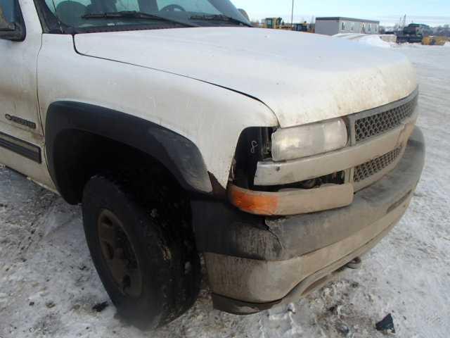 1GCHC29U41E174041 - 2001 CHEVROLET SILVERADO WHITE photo 9