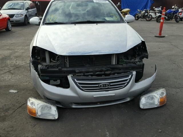 KNAFE122585551777 - 2008 KIA SPECTRA EX SILVER photo 9