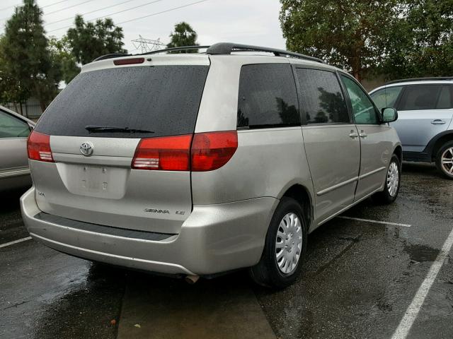 5TDZA23C35S321539 - 2005 TOYOTA SIENNA CE SILVER photo 4