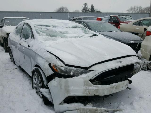 3FA6P0H75HR147004 - 2017 FORD FUSION SE WHITE photo 1