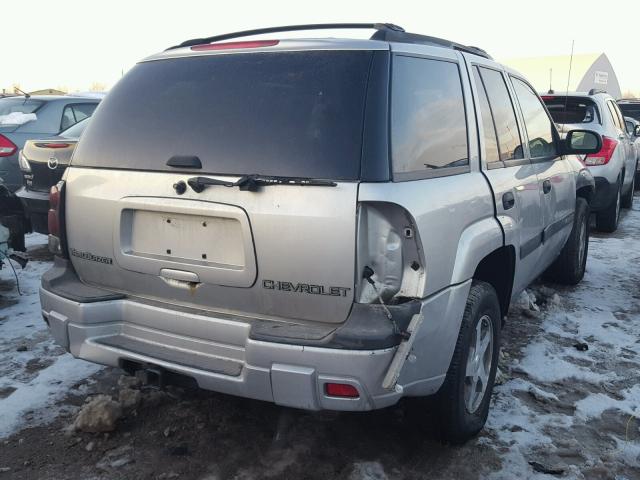 1GNDT13S142367678 - 2004 CHEVROLET TRAILBLAZE SILVER photo 4