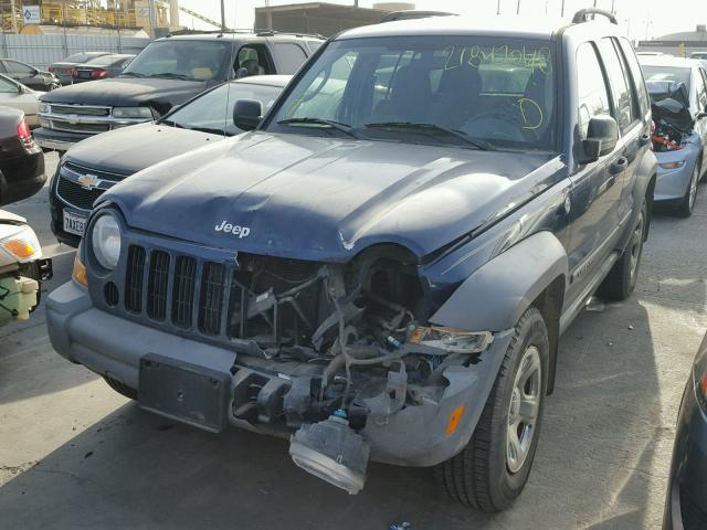 1J4GL48K65W652896 - 2005 JEEP LIBERTY SP BLUE photo 2