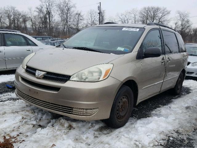 5TDZA23C24S100299 - 2004 TOYOTA SIENNA CE TAN photo 2