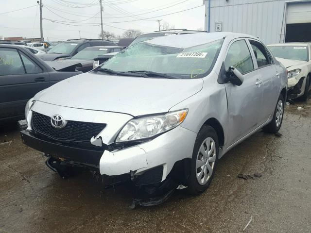 1NXBU40E49Z159606 - 2009 TOYOTA COROLLA BA SILVER photo 2