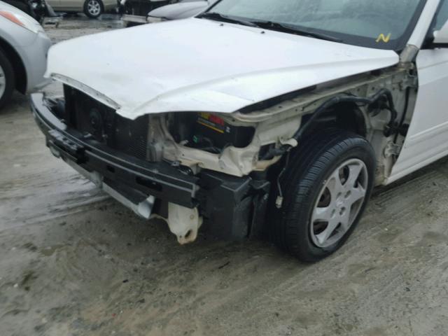 KMHDN46D54U721476 - 2004 HYUNDAI ELANTRA GL WHITE photo 9