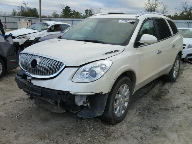 5GAKRCED8CJ315012 - 2012 BUICK ENCLAVE CREAM photo 2