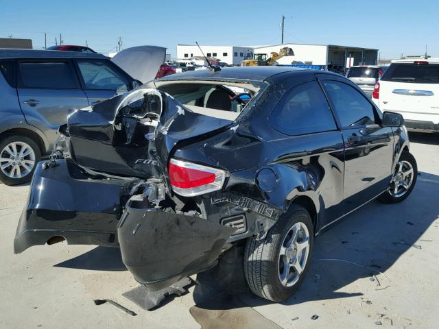 1FAHP32NX8W188761 - 2008 FORD FOCUS S/SE BLACK photo 4