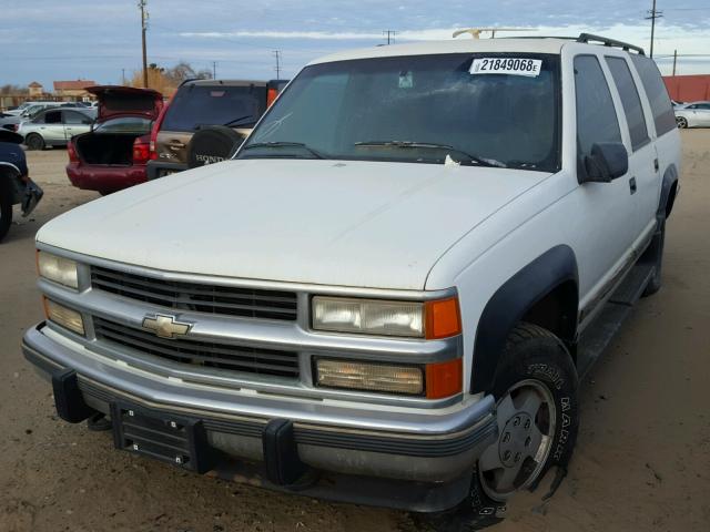 1GNFK16K4RJ362382 - 1994 CHEVROLET SUBURBAN K WHITE photo 2