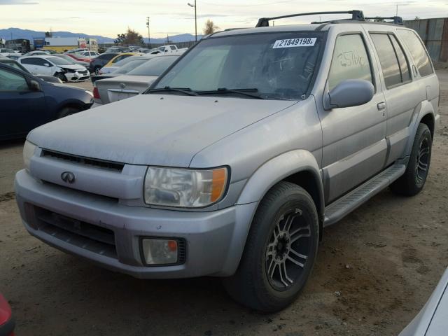 JNRDR09YX2W255478 - 2002 INFINITI QX4 SILVER photo 2