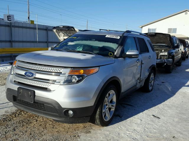 1FMHK8F86BGA18355 - 2011 FORD EXPLORER L SILVER photo 2