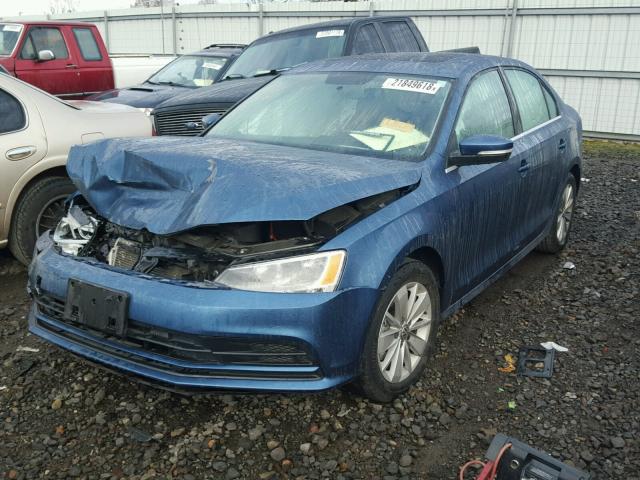 3VWD67AJXGM351874 - 2016 VOLKSWAGEN JETTA SE BLUE photo 2