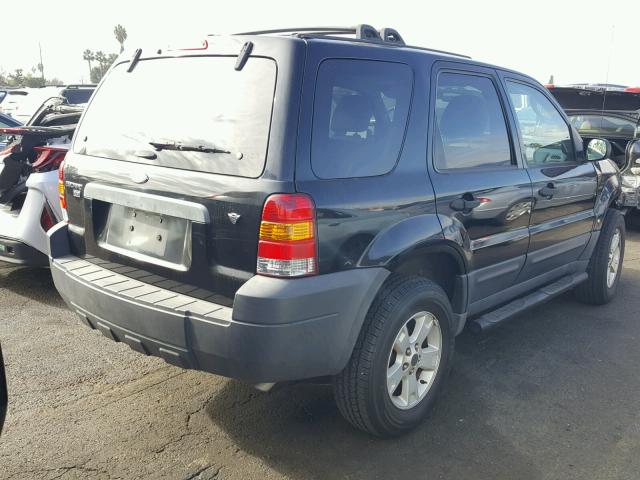 1FMCU03116KA33605 - 2006 FORD ESCAPE XLT BLACK photo 4