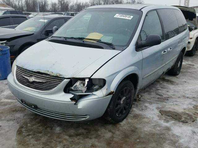 2C8GP44362R603483 - 2002 CHRYSLER TOWN & COU BLUE photo 2