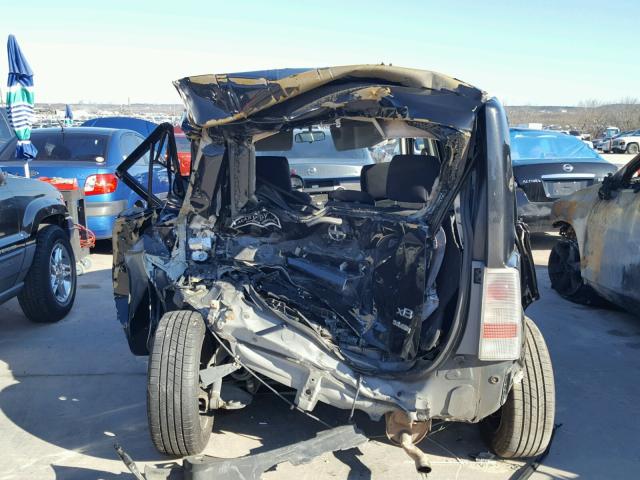 JTLKT324950203739 - 2005 TOYOTA SCION XB BLACK photo 9