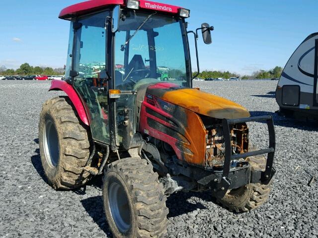 55GCJ00187 - 2015 MAHINDRA AND MAHINDRA TRACTOR RED photo 1