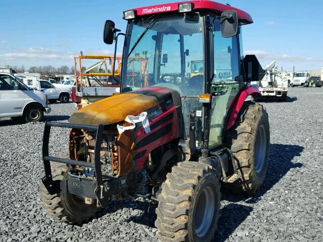 55GCJ00187 - 2015 MAHINDRA AND MAHINDRA TRACTOR RED photo 2