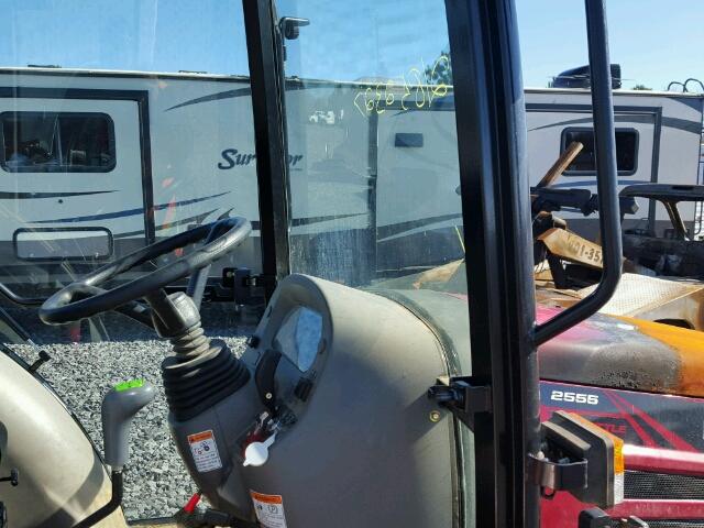 55GCJ00187 - 2015 MAHINDRA AND MAHINDRA TRACTOR RED photo 5