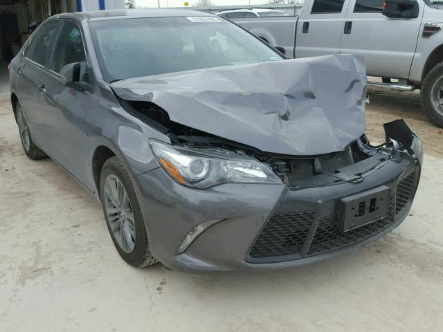 4T1BF1FKXHU669138 - 2017 TOYOTA CAMRY LE GRAY photo 1