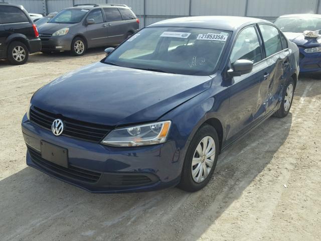 3VW2K7AJ5EM399766 - 2014 VOLKSWAGEN JETTA BASE WHITE photo 2