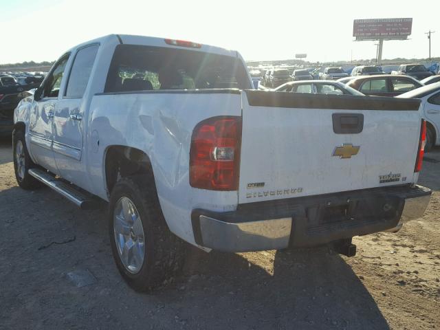 3GCPCSE01BG200684 - 2011 CHEVROLET SILVERADO WHITE photo 3