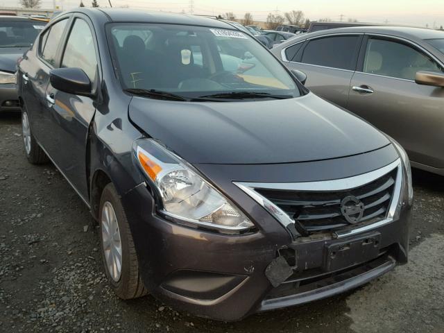 3N1CN7AP2FL822302 - 2015 NISSAN VERSA S GRAY photo 1