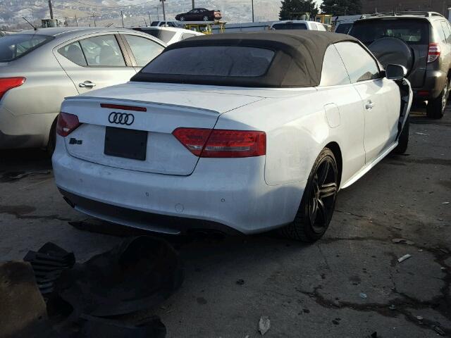 WAUVGAFHXCN007322 - 2012 AUDI S5 PRESTIG WHITE photo 4