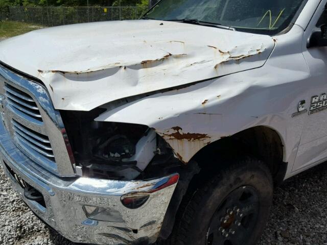 3C6UR5DL6GG317545 - 2016 RAM 2500 SLT WHITE photo 9