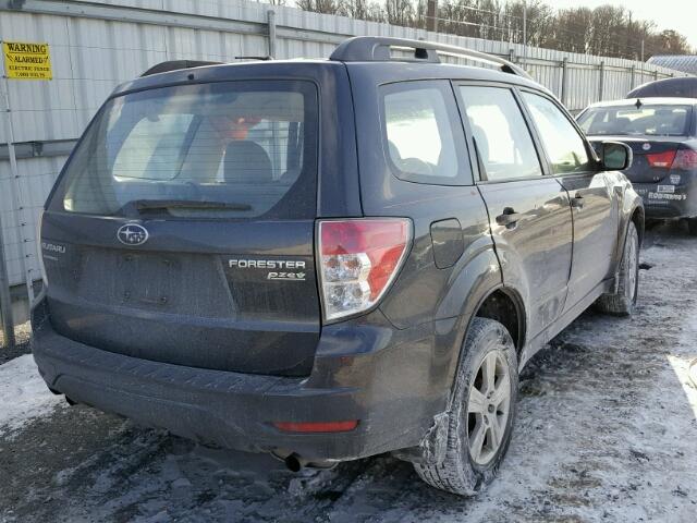 JF2SHABC5BH770618 - 2011 SUBARU FORESTER 2 BLACK photo 4