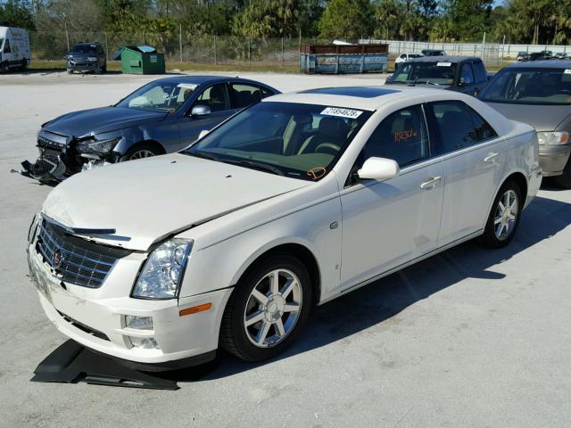 1G6DW677660141818 - 2006 CADILLAC STS WHITE photo 2