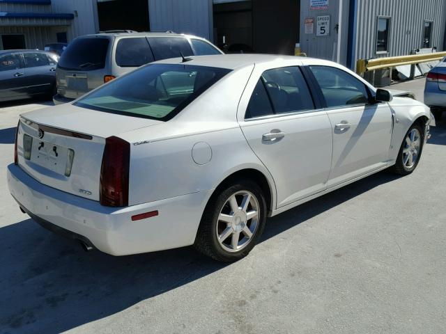 1G6DW677660141818 - 2006 CADILLAC STS WHITE photo 4