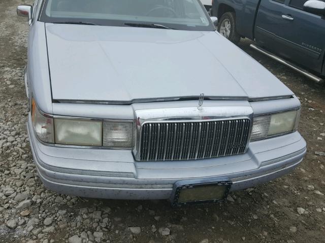 1LNLM81W8PY710287 - 1993 LINCOLN TOWN CAR E GRAY photo 7