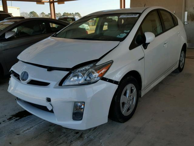 JTDKN3DU1B0296268 - 2011 TOYOTA PRIUS WHITE photo 2