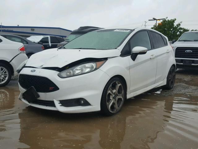 3FADP4GX4FM105112 - 2015 FORD FIESTA ST WHITE photo 2