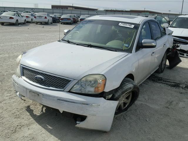 1FAFP25146G181418 - 2006 FORD FIVE HUNDR WHITE photo 2