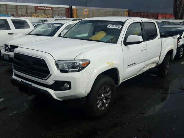 5TFAX5GN6GX053334 - 2016 TOYOTA TACOMA DOU WHITE photo 2