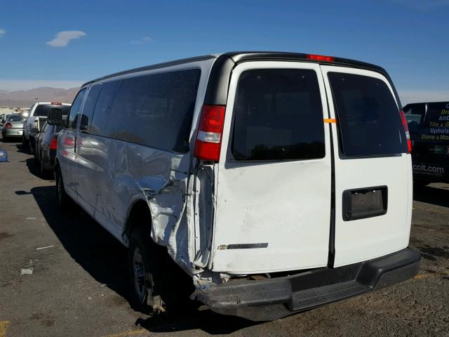 1GAZGPFG0H1142184 - 2017 CHEVROLET EXPRESS G3 WHITE photo 3