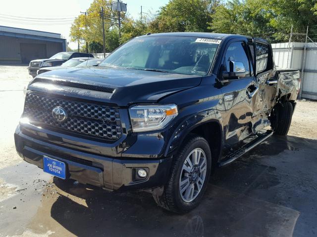 5TFAW5F11JX703552 - 2018 TOYOTA TUNDRA CRE BLACK photo 2