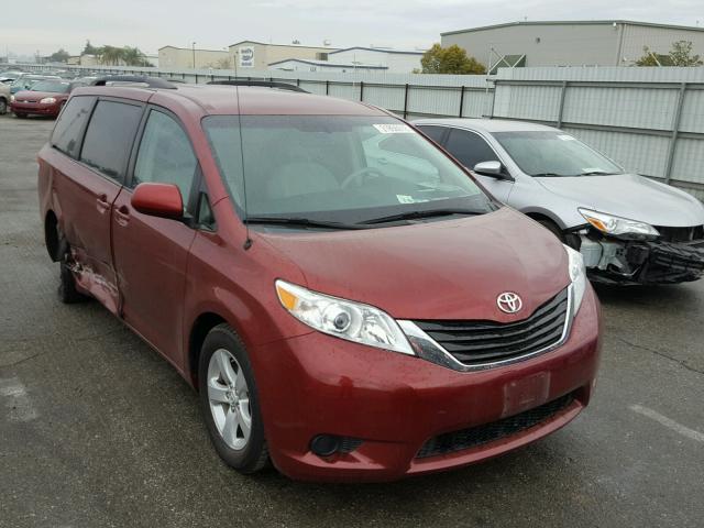 5TDKK3DC4CS200034 - 2012 TOYOTA SIENNA LE RED photo 1