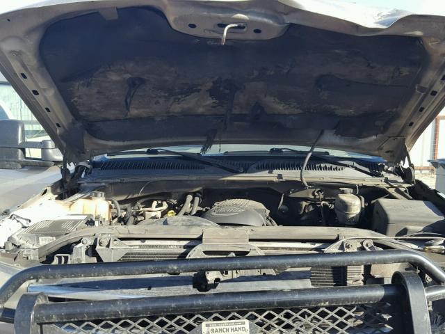 1GCHC29U96E102923 - 2006 CHEVROLET SILVERADO SILVER photo 7