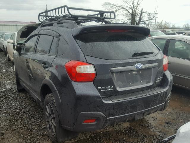 JF2GPABC3H8244196 - 2017 SUBARU CROSSTREK CHARCOAL photo 3