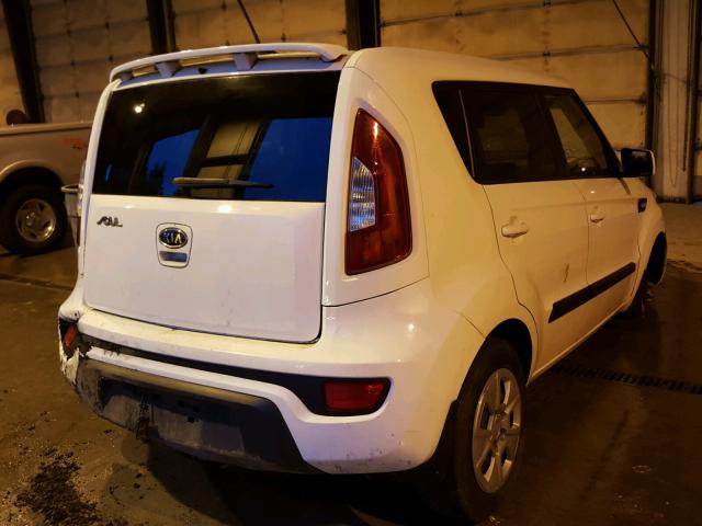 KNDJT2A5XC7441132 - 2012 KIA SOUL WHITE photo 4