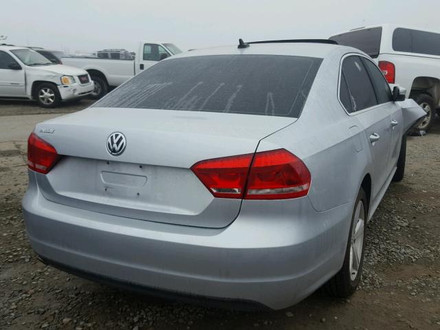 1VWBP7A3XDC014057 - 2013 VOLKSWAGEN PASSAT SE SILVER photo 4